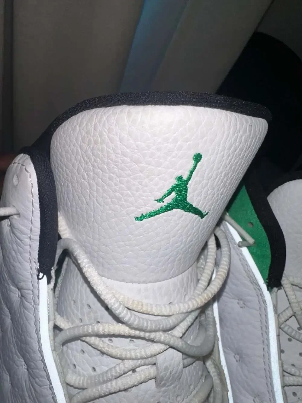 Air Jordan 13 Retro Lucky Green White Black Size 10 DB6537-113